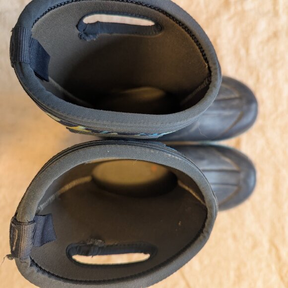 Kids Winter Bogs - Big Kids Size 3 - Picture 2 of 5